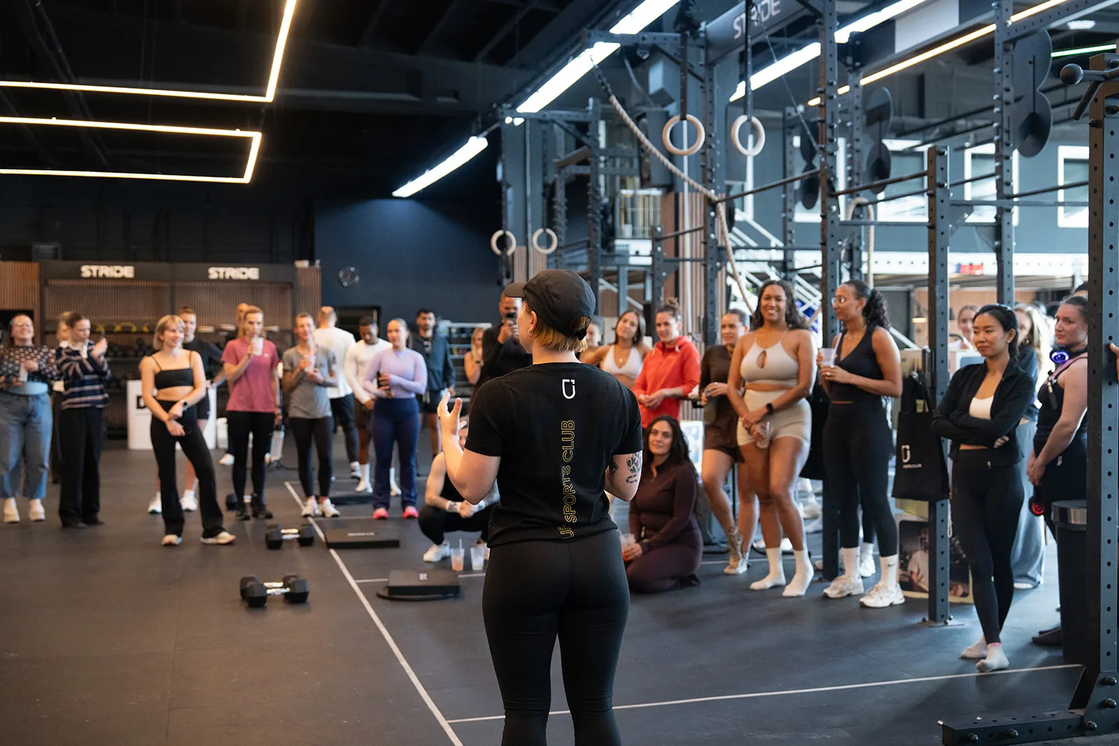 Wellbeing-Workout-Session beim Urban Sports Club x Adieu Catering Event in Berlin